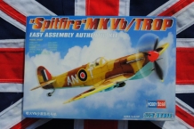 images/productimages/small/Supermarine Spitfire Mk.Vb Trop Hobby Boss 80213 voor.jpg